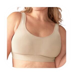 NWT Shapermint M chai everyday comfort straps wireless shaping bra